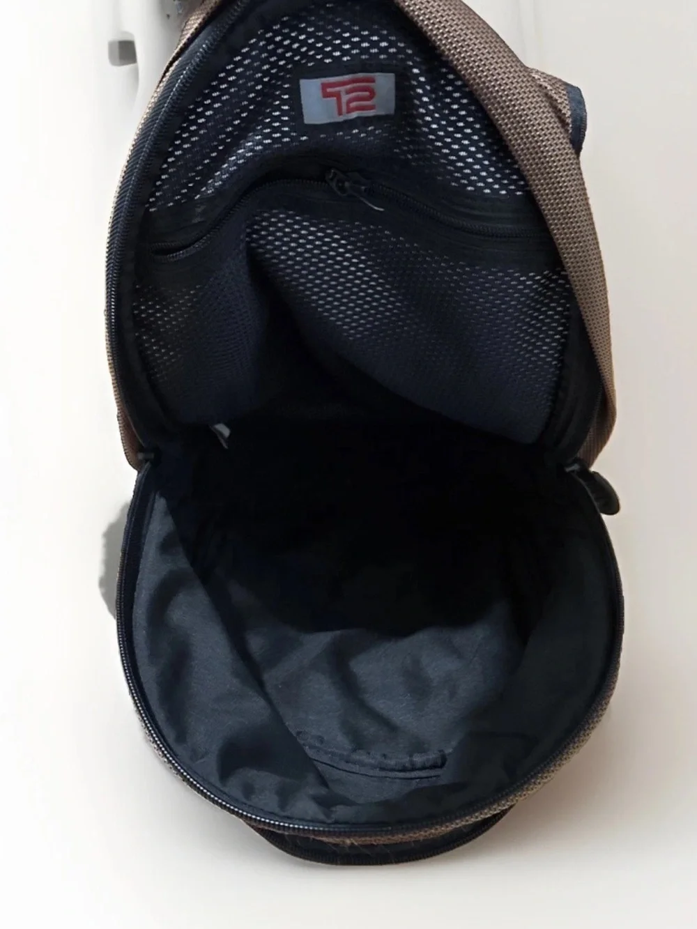 vintage Tumi T2 series sling backpack Discontinued, Brown Tech Bag